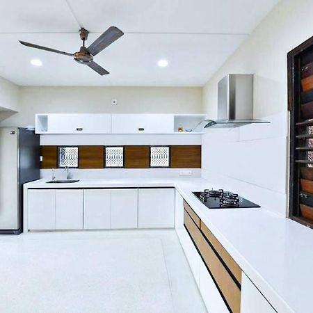Vacation Villa-Devraj Residency - Bhuj, Kutch Екстериор снимка
